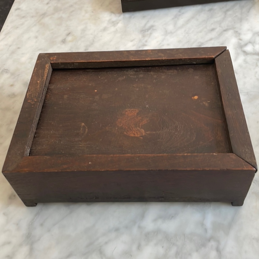 Wooden trinket or Jewelry box